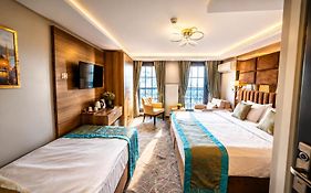 Grand Kavi Hotel